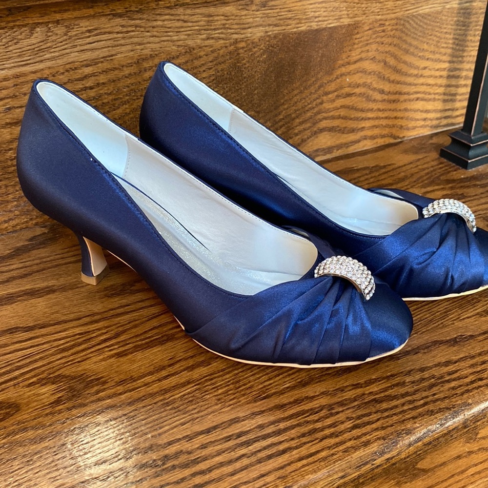 Shoes size 39